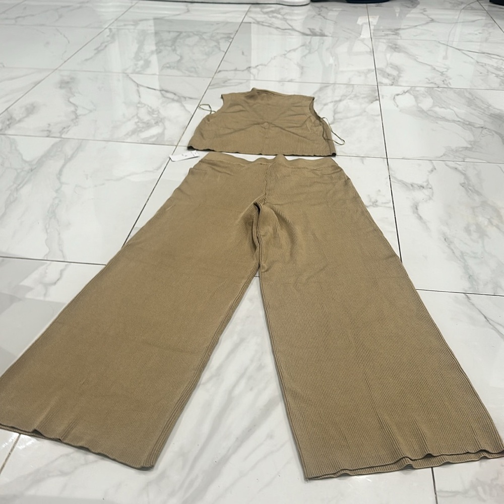 House of Harlow 1960 size large brand new with tags set - Picture 4 of 6